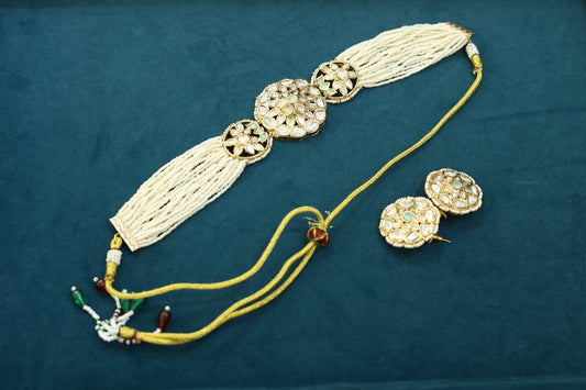 White thread circular choker