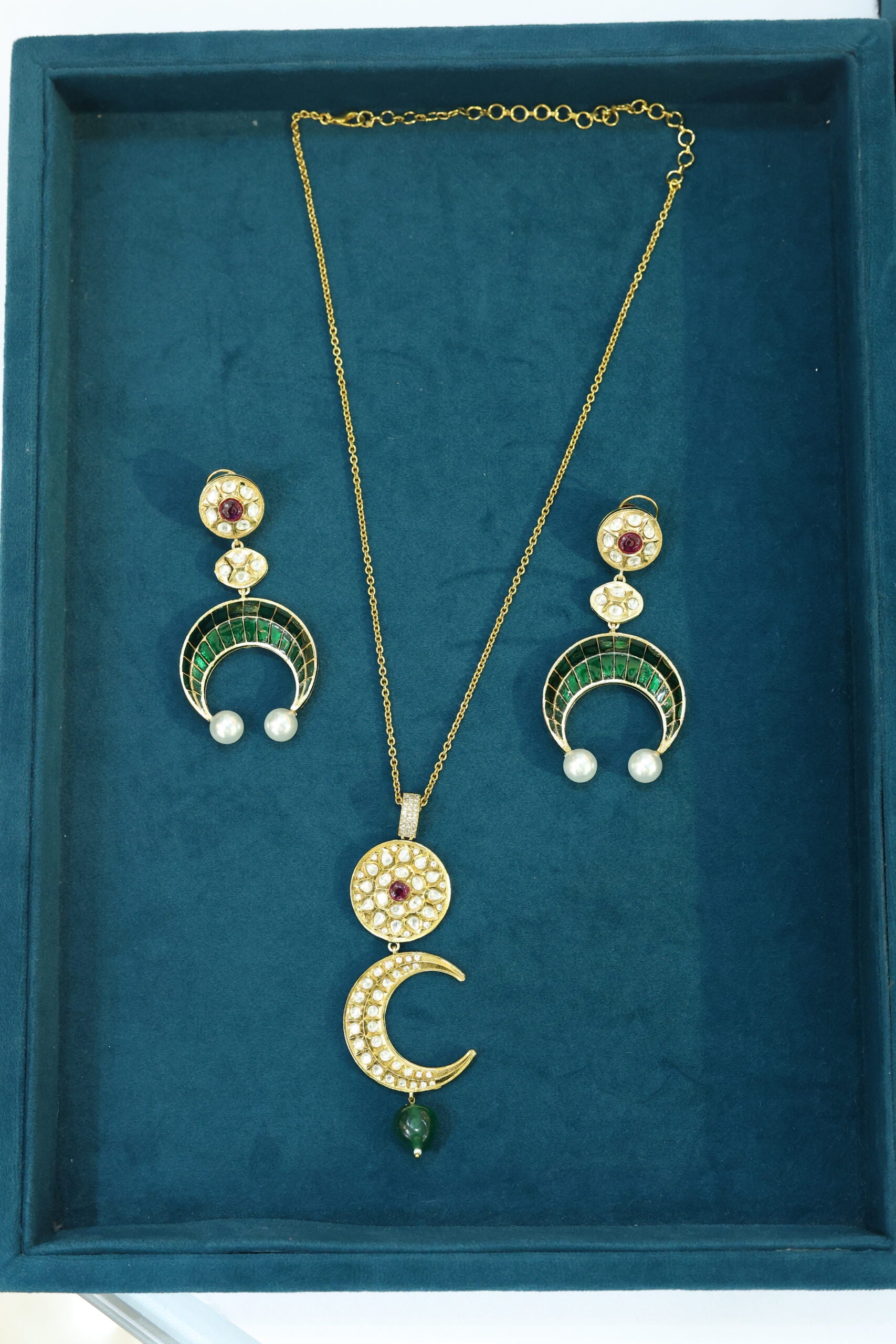 Half moon jewellery set