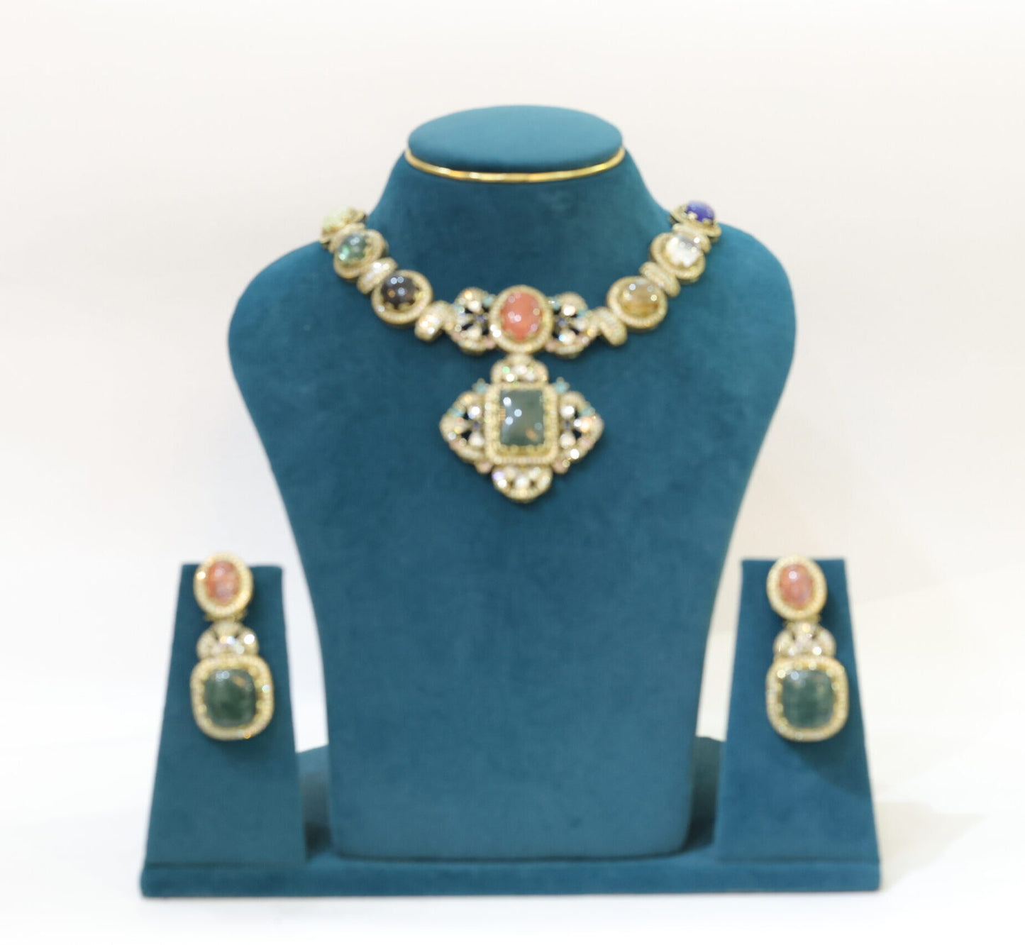 Multi coloured Jewellery set