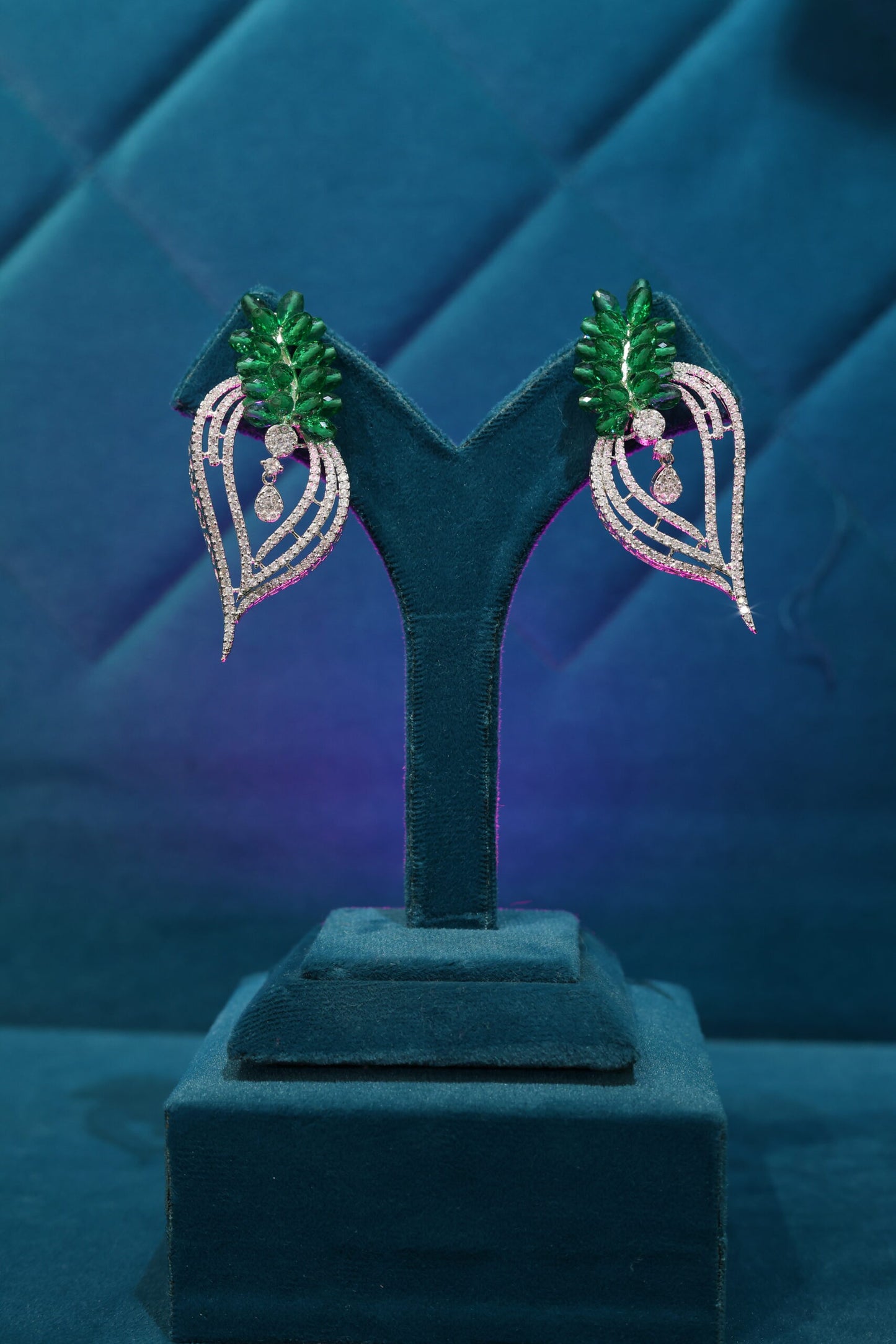 Nature inspired leaf shaped earrings