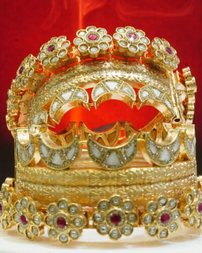 Half moon detail gold plated kada