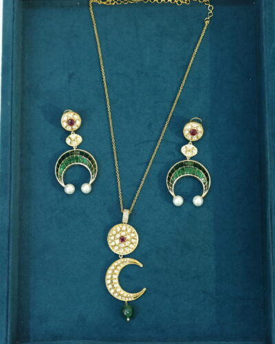 Half moon jewellery set