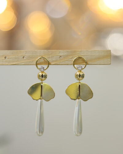 Gold toned drop earrings