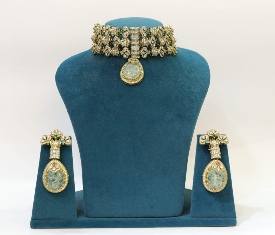 Antique Jewellery Set