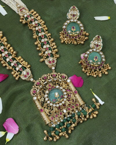 Green Embellished Jewellery set